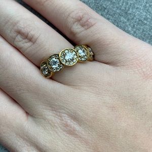 .925 sterling silver finished in 18k gold ring 1.27 cttw cubic zirconia